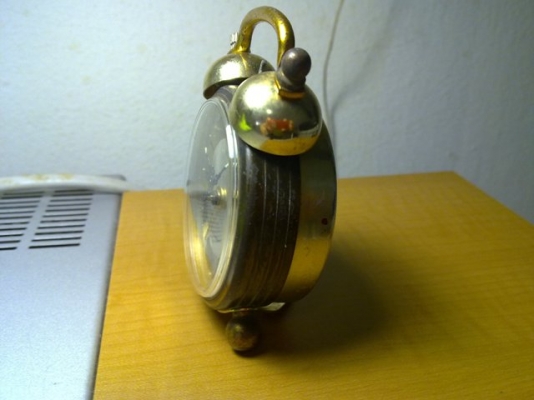 ขายนาฬิกาปลุกเก่า ตามสภาพ