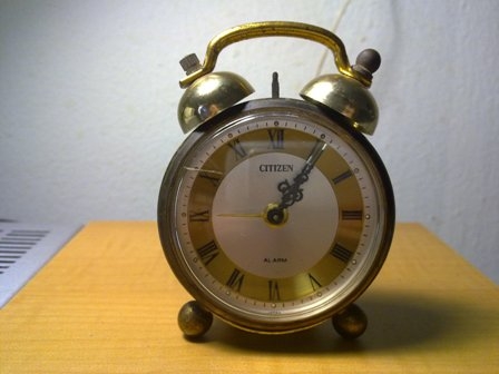 ขายนาฬิกาปลุกเก่า ตามสภาพ