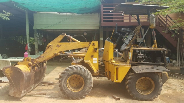 ขายรถตักล้อยาง KOMATSU WA30-2 ราคา 225000