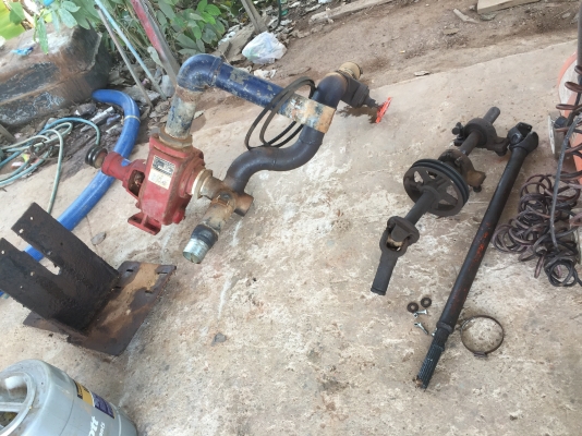 ถังน้ำ 10ล้อพร้อมปั้มน้ำสวยพร้อมไช้