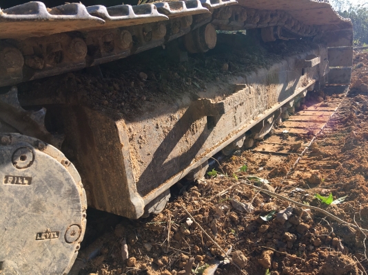 รถแบคโฮ  KOBELCO  YN - 12  ( รถทำงาน 1x,5xx ชม. )    สนใจติดต่อ  081 - 6079515