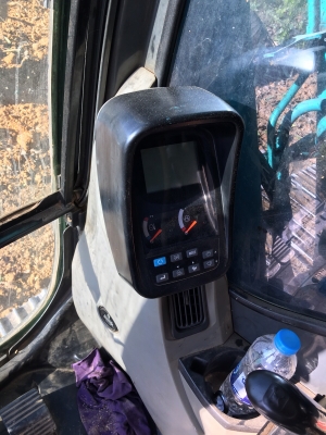 รถแบคโฮ  KOBELCO  YN - 12  ( รถทำงาน 1x,5xx ชม. )    สนใจติดต่อ  081 - 6079515