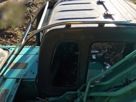 รถแบคโฮ  KOBELCO  YN - 12  ( รถทำงาน 1x,5xx ชม. )    สนใจติดต่อ  081 - 6079515