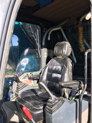 รถแบคโฮ  KOBELCO  YN - 12  ( รถทำงาน 1x,5xx ชม. )    สนใจติดต่อ  081 - 6079515