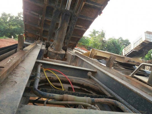 รถอีซุซุ 10 ล้อดั้ม FXZ  270 แรงม้า ปี 46.   ( ขาย แม่ , ลูก. )     สนใจติดต่อ  081 - 6079515