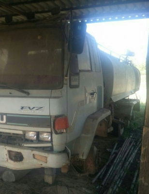 สิบล้อ อีซูซุ 195นางฟ้าแท้ 2เพา บรรทุกน้ำถัง14,000ลิต สภาพเดิมๆ ขายตามสภาพรถจอดนาน (ไม่มีเล่มทะเบียน) ราคาถูกๆขายรวม 2คัน 750,000บ ราคารวม 2คัน มีใบซื้อขายให้ ครับ สิบล้อ อีซูซุ 195นางฟ้าแท้ 2เพา บรรทุกน้ำถัง14,000ลิต สภาพเดิมๆ ขายตามสภาพรถจอดนาน (ไม่มีเล่มทะเบียน) ราคาถูกๆขายรวม 2คัน 750,000บ ราคารวม 2คัน มีใบซื้อขายให้ ครับ