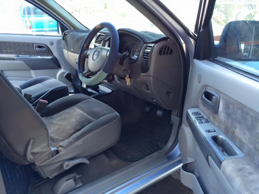 ขายครับ. D-MAX SLX 2.5di turbo พร้อมลุย ขายครับ. D-MAX SLX 2.5di turbo พร้อมลุย