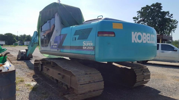 **1,800,000 บ.ต่อรอง/// แบคโฮ KOBELCO MARK-6 Super YN10 SK-200 ไฟฟ้าเต็ม เล่มทะเบียนครบ **ขาย KOBELCO MARK 6 SK200 Super YN10 แบคโฮ สภาพสวยเต็ม พร้อมใช้งาน เอกสารเล่มทะเบียนครบ HYD.EACAVATOR KOBELCO SK200 MARK-6 Super YN10 S/N.YN10-38686 ไฟฟ้าครบ เครื่องเ