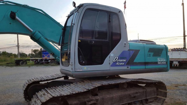 **1,800,000 บ.ต่อรอง/// แบคโฮ KOBELCO MARK-6 Super YN10 SK-200 ไฟฟ้าเต็ม เล่มทะเบียนครบ **ขาย KOBELCO MARK 6 SK200 Super YN10 แบคโฮ สภาพสวยเต็ม พร้อมใช้งาน เอกสารเล่มทะเบียนครบ HYD.EACAVATOR KOBELCO SK200 MARK-6 Super YN10 S/N.YN10-38686 ไฟฟ้าครบ เครื่องเ