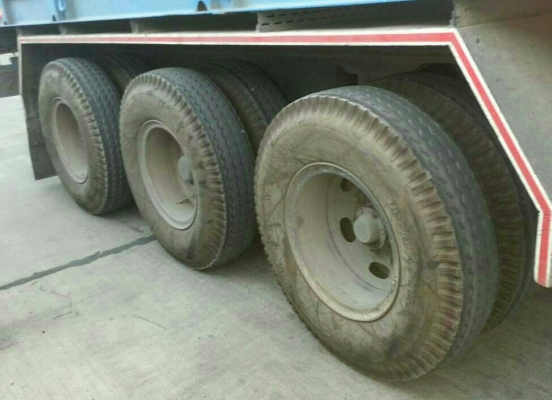 ขายราคา 735,000บ หัว+หาง ครับ หัวลาก ฮีโน่ FM3M240ปี44 หัวพร้อมหาง 3เพา พื้นเรียบยาว12ม สภาพดีพร้อมใช้งาน ชนิดเชื้อเพลิง แก๊ช NGV 100\% ทะเบียนพร้อมโอน