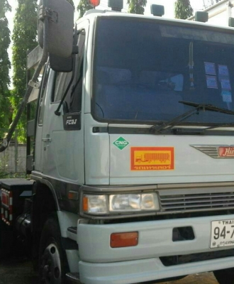 ขายราคา 735,000บ หัว+หาง ครับ หัวลาก ฮีโน่ FM3M240ปี44 หัวพร้อมหาง 3เพา พื้นเรียบยาว12ม สภาพดีพร้อมใช้งาน ชนิดเชื้อเพลิง แก๊ช NGV 100\% ทะเบียนพร้อมโอน