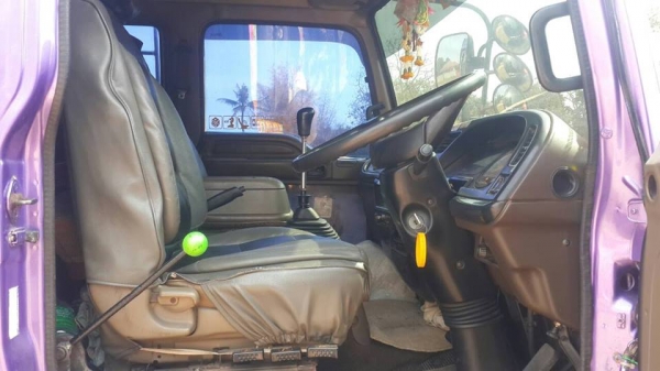 ขาย6ล้อดัมพ์เดก้า195 FRR32 แชชซีสวย แอร์เย็นกระบะดัมพ์5คิว สภาพพร้อมวิ่งงาน