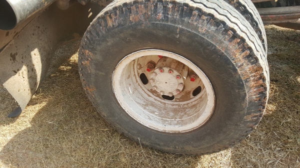 ขาย6ล้อดัมพ์เดก้า195 FRR32 แชชซีสวย แอร์เย็นกระบะดัมพ์5คิว สภาพพร้อมวิ่งงาน