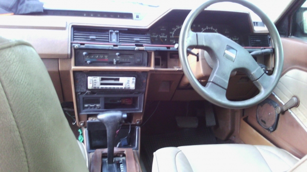 นิสสันบลูเบิด ยู11 ปี88 เครื่องSR20 เกียร์ออโต 18000