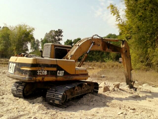 CAT 320B เอกสารเล่มทะเบียนครบพร้อมใช้งานได้เลย เครื่องยนต์เดิมปั๊มเดิม ภายในเก๋งไฟฟ้าหน้าจอครบพร้อม แอร์เย็น ภายนอกบอดี้สวย ซีลกระบะมีแตกมีรั่วซึ่มนิดหน่อยครับ ช่วงล่างเอวแน่น โรลเลอร์โซ่บูทใบแทรกสภาพดีประมาณ 65\% พร้อมใช้งานได้เลย ราคาต่อรองได้ครับ CAT 320B เอกสารเล่มทะเบียนครบพร้อมใช้งานได้เลย เครื่องยนต์เดิมปั๊มเดิม ภายในเก๋งไฟฟ้าหน้าจอครบพร้อม แอร์เย็น ภายนอกบอดี้สวย ซีลกระบะมีแตกมีรั่วซึ่มนิดหน่อยครับ ช่วงล่างเอวแน่น โรลเลอร์โซ่บูทใบแทรกสภาพดีประมาณ 65\% พร้อมใช้งานได้เลย ราคาต่อรองได้ครับ