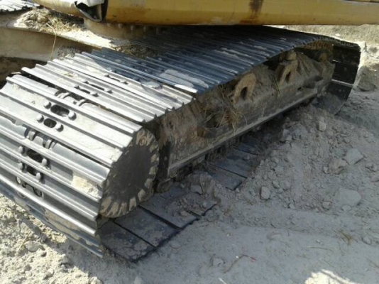 CAT 320B เอกสารเล่มทะเบียนครบพร้อมใช้งานได้เลย เครื่องยนต์เดิมปั๊มเดิม ภายในเก๋งไฟฟ้าหน้าจอครบพร้อม แอร์เย็น ภายนอกบอดี้สวย ซีลกระบะมีแตกมีรั่วซึ่มนิดหน่อยครับ ช่วงล่างเอวแน่น โรลเลอร์โซ่บูทใบแทรกสภาพดีประมาณ 65\% พร้อมใช้งานได้เลย ราคาต่อรองได้ครับ CAT 320B เอกสารเล่มทะเบียนครบพร้อมใช้งานได้เลย เครื่องยนต์เดิมปั๊มเดิม ภายในเก๋งไฟฟ้าหน้าจอครบพร้อม แอร์เย็น ภายนอกบอดี้สวย ซีลกระบะมีแตกมีรั่วซึ่มนิดหน่อยครับ ช่วงล่างเอวแน่น โรลเลอร์โซ่บูทใบแทรกสภาพดีประมาณ 65\% พร้อมใช้งานได้เลย ราคาต่อรองได้ครับ