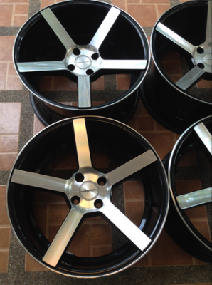 ล้อ Vossen ขอบ17 สภาพสวย พร้อมใช้งาน ราคาไม่แพง