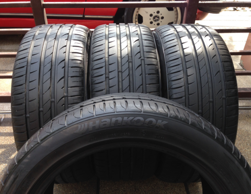 ยาง Hankook 235 45 18 ดอกเต็ม พร้อมใช้งาน ราคาไม่แพง