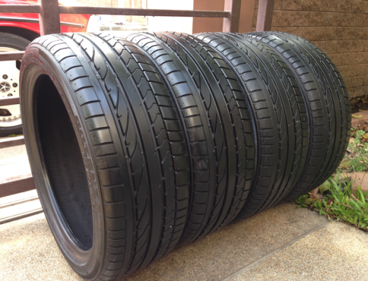 ยาง Bridgestone 205 45 17 ปลายปี12 ดอกสวยพร้อมใช้งาน ราคาไม่แพง