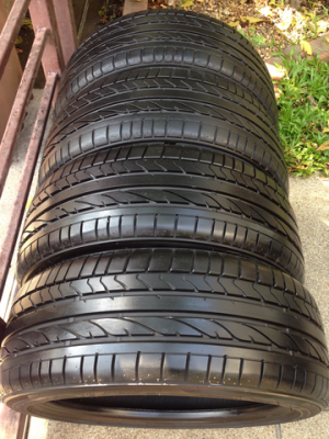 ยาง Bridgestone 205 45 17 ปลายปี12 ดอกสวยพร้อมใช้งาน ราคาไม่แพง