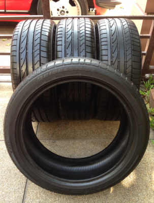 ยาง Bridgestone 205 45 17 ปลายปี12 ดอกสวยพร้อมใช้งาน ราคาไม่แพง