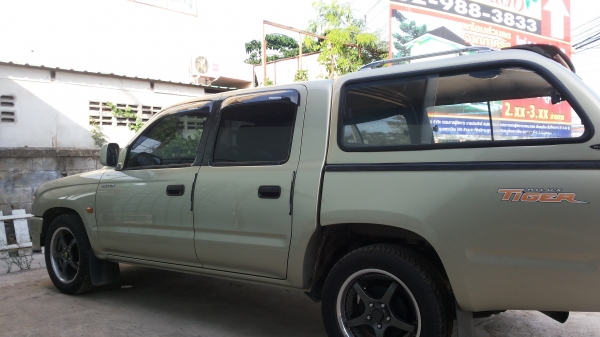 ขาย toyota 4 ประตู