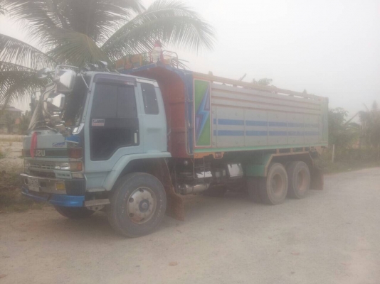 ขาย อีซูซุ 240 นางฟ้าแท้ รถสวยครับ กะบะเนียม พร้อมใช้งานครับ ขาย อีซูซุ 240 นางฟ้าแท้ รถสวยครับ กะบะเนียม พร้อมใช้งานครับ