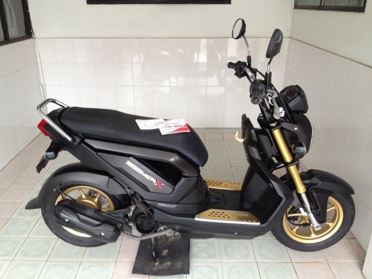 Zoomer-x ตัวTOP โฉมใหม่ สีดำด้าน วิ่ง4000 ปี58 (ของแถม 4 รายการ)