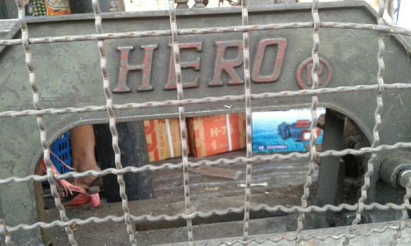 เลื่อยชักตัดเหล็กฮีโร่ตัวใหญ่