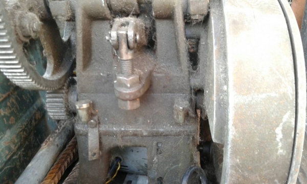 เลื่อยชักตัดเหล็กฮีโร่ตัวใหญ่