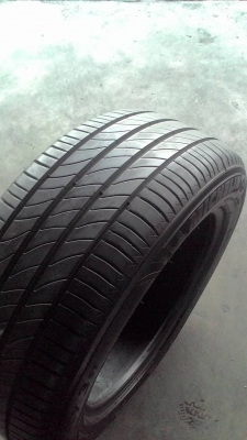 235/55R17 MICHELIN PRIMACY 3st. ปี2015 สวยๆ 1 เส้น tel.081-427-3941 ไอดีไลน์ autobot107 235/55R17 MICHELIN PRIMACY 3st. ปี2015 สวยๆ 1 เส้น tel.081-427-3941 ไอดีไลน์ autobot107