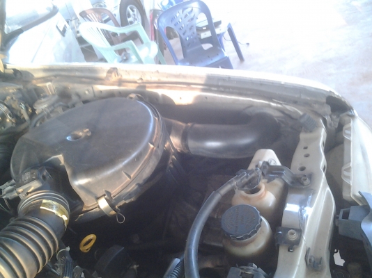 TOYOTA SPORTCRUISER2.5D4D 4x4 ฟรีล็อค โฟวีลปี45 สีเดิมกันร้อนเดิมกะโปรงเดิม คานหน้าเดิม ซอกเดิม ตะเข็บประตูเดิม