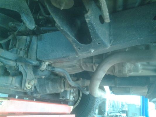 TOYOTA SPORTCRUISER2.5D4D 4x4 ฟรีล็อค โฟวีลปี45 สีเดิมกันร้อนเดิมกะโปรงเดิม คานหน้าเดิม ซอกเดิม ตะเข็บประตูเดิม