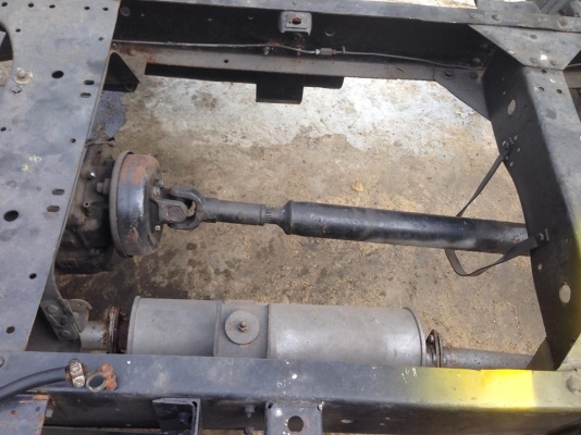 ขายรถ4ล้อ อีซูซุเครื่องC240 เครื่องแน่นแซสซีสวย ไม่มีทะเบียนขายตามสภาพครับ ขาย 47000 บาท