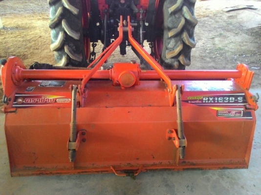 ขายรถไถ KUBOTA L3208 พร้อมผานพรวน ราคา 240,000  ทำงาน 957ชม. มีทะเบียนพร้อมโอน รถอยู่ อ.แกลง ระยอง มีรถขนส่งบริการทั่วไทย  และยังมีอีกหลายรุ่นให้เลือก สนใจสอบถามได้ DC Tractor Rayong 0818618678,0899347475 id line=0818618678 ,,,    id line=carbonthai