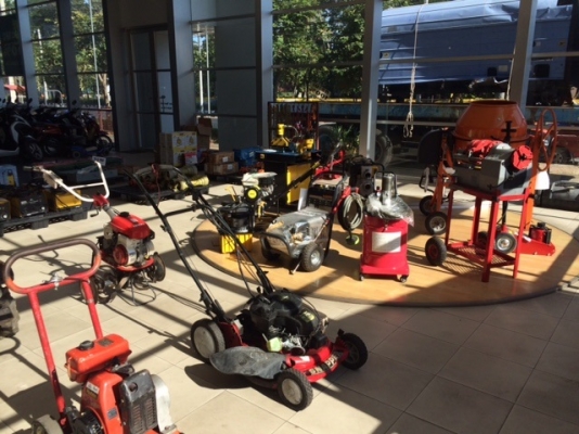 ศูนย์รวม รถไถ รถตัก เครื่องจักรกลการเกษตร เครื่องจักรกลหนักและอุปกรณ์มือสองทุกชนิด