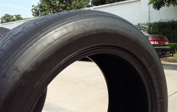 ยาง,255-55-18 NITTO 420 ปี13 ดอกไม่มาก คู่ละ 3,000