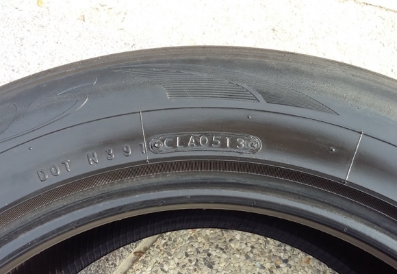 ยาง,255-55-18 NITTO 420 ปี13 ดอกไม่มาก คู่ละ 3,000