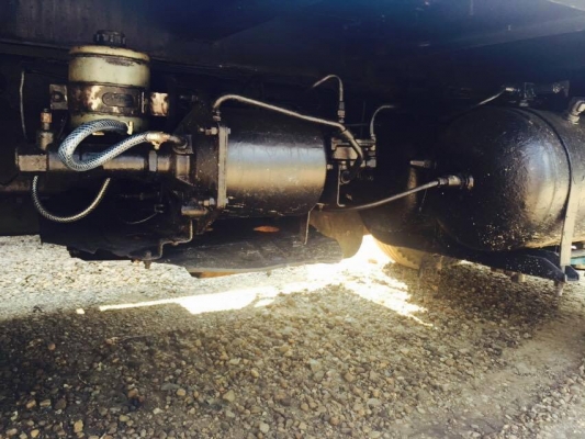 ชาย HIno F17 2เพลา 195HO (081-3030788 ท่าม่วงแทรกเตอร์)