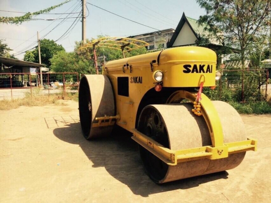 ขายรถบด SAKIA 3 ล้อเหล็ก พร้อมใช้งานครับ