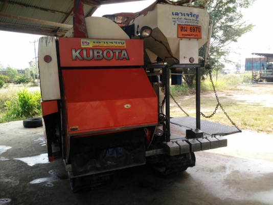 ขายด่วน!!!!รถเกี่ยวข้าวKOBOTA DC70 พร้อมพ่วงลาก 479,000บาท