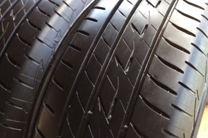 ยางBRIDGESTONE รุ่น Ecopia EP200 .185 60R15 ลงพื้นจริงปี2015  สภาพสวยมากๆ ดอกเยอะมากๆ