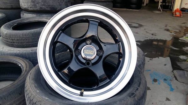 ขายล้อแม็ก มือ2 w work s1 15" สีดำขอบเงา สนใจติดต่อ ตาเล็ก ล้อและยาง 081-3747940