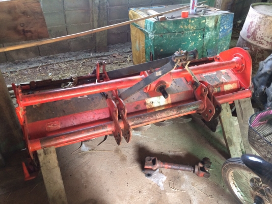 ขายรถไถ36 แรง พร้อมอุปกรณ์3ชิ้น ขายรถไถ36 แรง พร้อมอุปกรณ์3ชิ้น