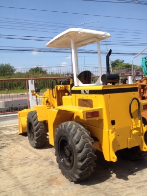รถตักล้อยาง HL707 มือสอง นำเข้าจากญี่ปุ่น ทำสีใหม่ พร้อมใช้งาน