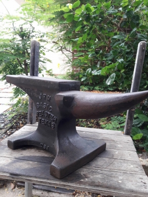 ทั่งJHM Basic Anvil 70Lb ทั่งJHM Basic Anvil 70Lb