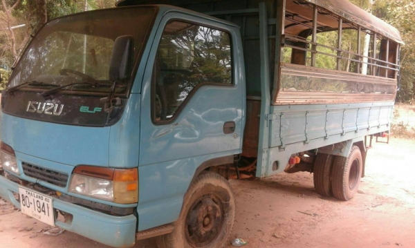 ISUZU 110แรงฝาดำ ยาว 4.3 ม. พร้อมหลังคา ภาษี59