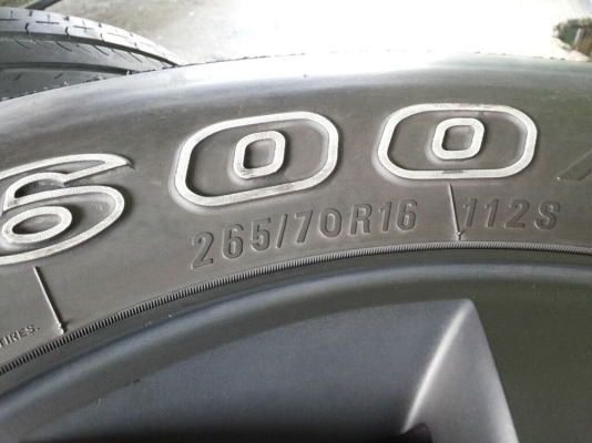 แม็กพร้อมยาง 265/70/16 ปี 2014 ขายถูก