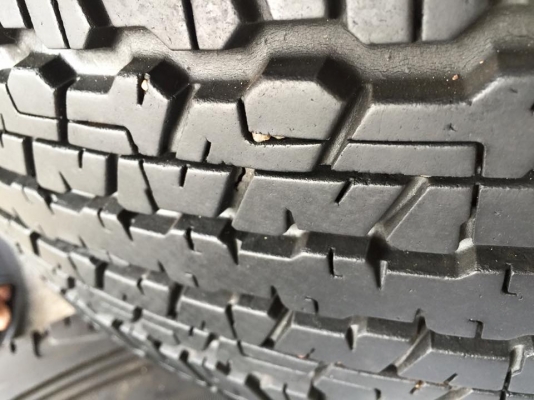 ขายล้อรีโว้ถอดป้ายแดงขอบ 17 พร้อมยาง\% ราคาถูกๆๆ