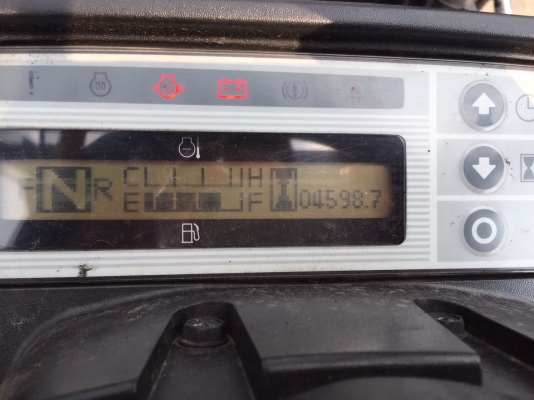 รถยกนิสสันรุ่นล่าสุด น้ำหนักยก 3 ตัน เสาสูง 4 เมตร เครื่องดีเซล เกียร์ออโต้ รถ 3 ปี ใช้งานมาแค่ 4500 ชม.